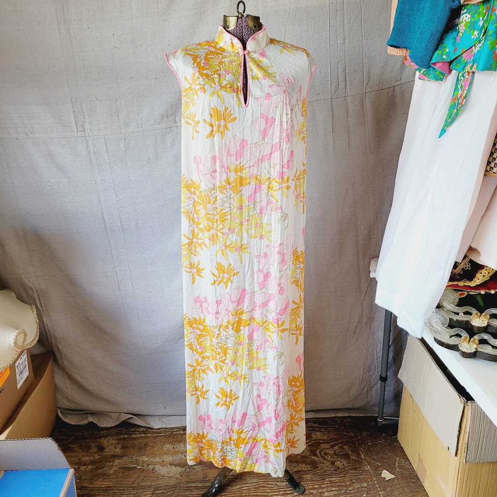 Vintage Mod Nightgown